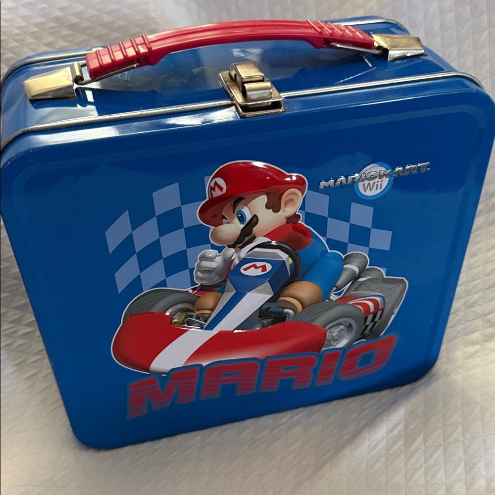2012 Nintendo Mario Kart Wii Metal Lunch Box / Storage Tin